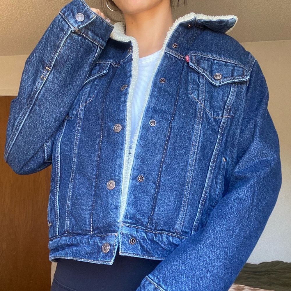 NWT Levi’s Original Trucker Jacket, Sherpa Lined, dark wash, dark wash denim